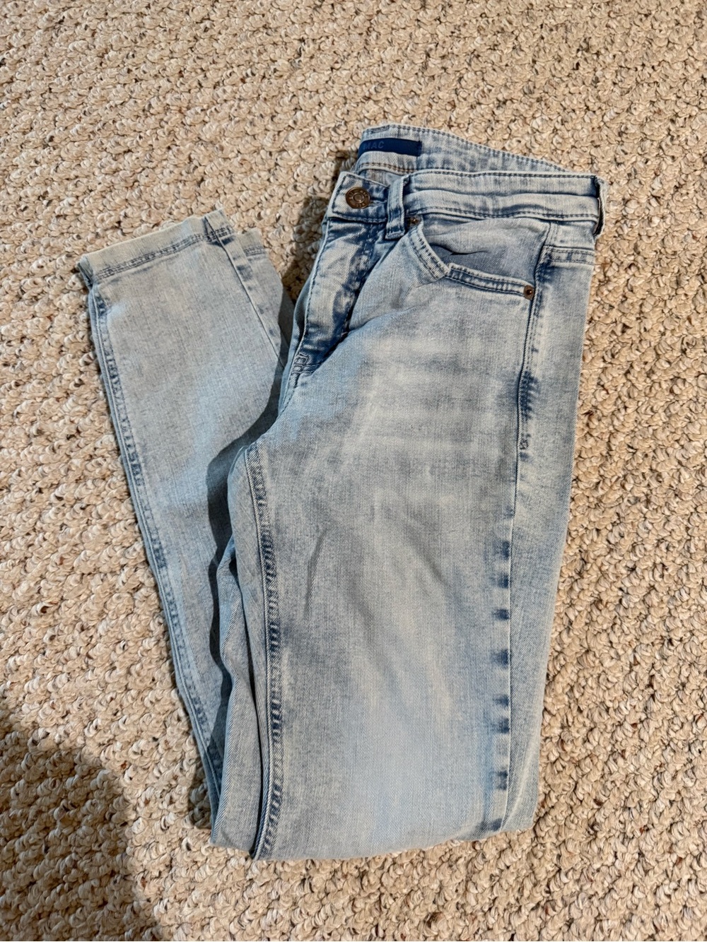 Mac Duggal Light Wash Skinny Jeans